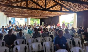 CITROS/CEPEA: Pesquisadora participa do 24º Dia do Limão Tahiti