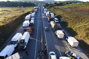 HORTIFRUTI/CEPEA: Greve dos caminhoneiros segue em todo o País
