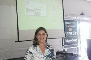 HORTIFRUTI/CEPEA: Pesquisadora da HF Brasil realiza palestra sobre banana